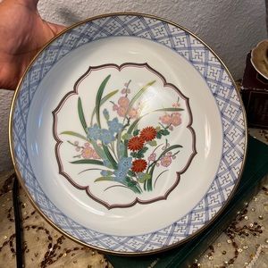 Vintage 9.5” Japanese Imari Hand Painted Porcelain Serving Punch Bowl Signed